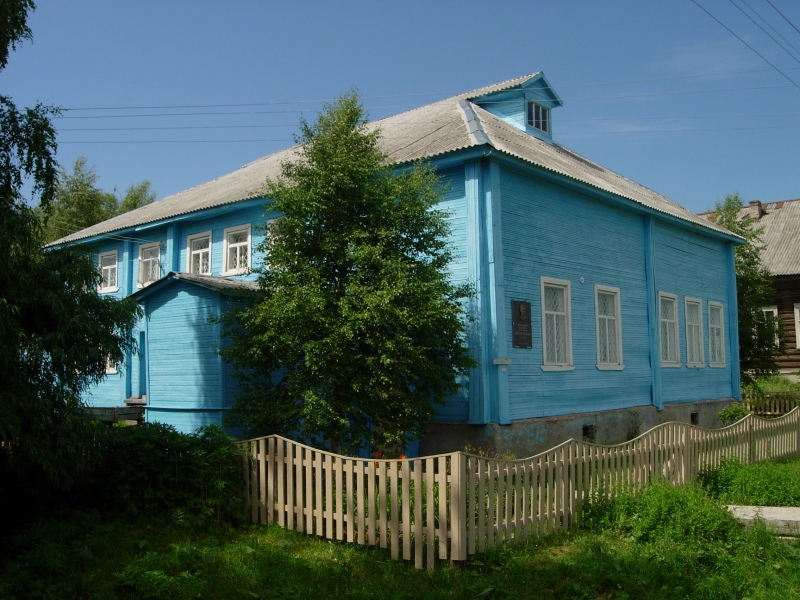 В селе Никольском, где учился поэт Рубцов, сгорел деревянный дом 