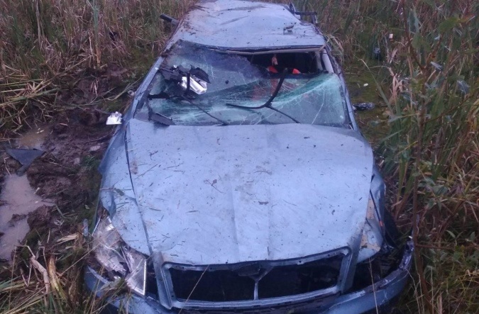 ДТП в Череповецком районе: машина разбита, пассажирка в больнице (ФОТО) 