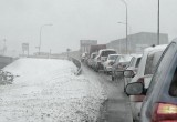 Из-за первого снега в Вологде произошло два ДТП, в которых столкнулось 16 машин