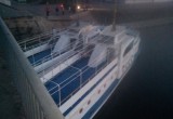 Два судна морского центра «Меридиан» врезались в пешеходный мост в центре Вологды (ФОТО)