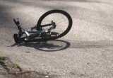 В Вологде велосипедист вылетел на проезжую часть и врезался в иномарку