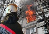 Многоквартирный жилой дом загорелся сегодня в Череповце