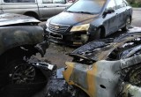 Три иномарки подожгли рано утром в Вологде (ФОТО)