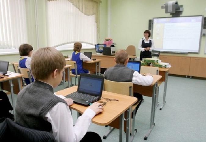 В Кирилловском районе открыли цифровую школу и Центр культурного развития