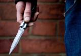 На улице Вологды неизвестный преступник напал на девушку с ножом