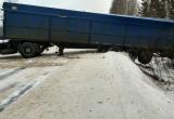 В Вологодском районе водитель парализовал движение на дороге (ФОТО)