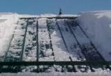 Мужчина, который чистил крышу от снега, разбился насмерть в Череповце