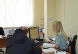Житель Вытегры после ареста джипа за полчаса нашел 100 тысяч на погашение кредита