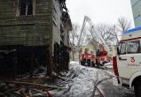 С ночного пожара в деревянном доме Вологды спасли двух мужчин