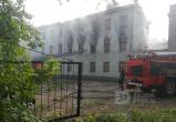 Бомжи подожгли брошенное училище в Череповце (ФОТО) 