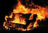 В Череповце неизвестные подожгли диван в многоквартирном доме: 23 человека эвакуированы