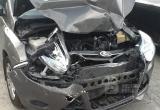 Пенсионерка на иномарке смогла разбить три автомобиля в Вологде: Пострадали трое 