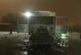 Из-за газовой горелки загорелся грузовик и его владелец: пострадавший доставлен в больницу с ожогами (ФОТО)