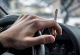 Госдума хочет запретить шоферам курение за рулем
