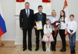 Первые «земельные сертификаты» вручили многодетным семьям в Вологде