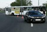 В аварии с автобусом №16 в Вологде пострадал трехлетний ребенок