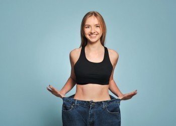 Диетологи рассказали, как можно похудеть после отпуска