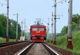 В Шекснинском районе на пачевском переезде под колесами поезда погиб человек