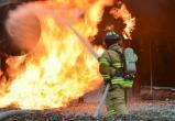 МЧС России подняли зарплату пожарным в два раза