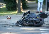 В Череповце 24-летнюю мотоциклистку увезли в больницу в тяжелом состоянии
