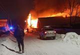 Серьезный пожар оставил без крова и бани семью в Вологодской области