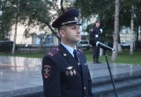 В Вологде полицейские и ветераны МВД возложили цветы к Вечному огню (ФОТО)