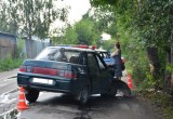 Два дерева приняли удар ВАЗа: 55-летний череповчанин не справился с управлением (ФОТО) 