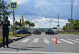 Переход дороги на красный свет в Череповце закончился аварией