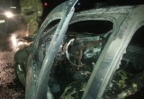 Ночные хулиганы снова подожгли автомобиль в Череповце