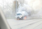 В Вологде на ходу загорелась грузовая иномарка, а потом загорелся её водитель (ВИДЕО, ФОТО) 