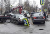 В центре Вологды серьезное ДТП: "Тойота" и "четырнадцатая" не поделили перекресток (ФОТО) 