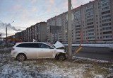 ДТП в Череповце: водитель "Форд Мондео" отлетел в столб и попал в больницу с переломами (ФОТО) 