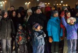 Супер позитивный новогодний флешмоб "Автоёлка" состоялся в Череповце (ФОТО)