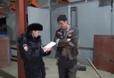 На деревообработке под Вологдой полиция нашла нелегального мигранта (ФОТО)