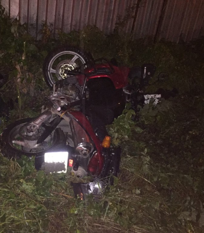  Вологодский мотоциклист врезался в забор «Вечности» и погиб (ФОТО)