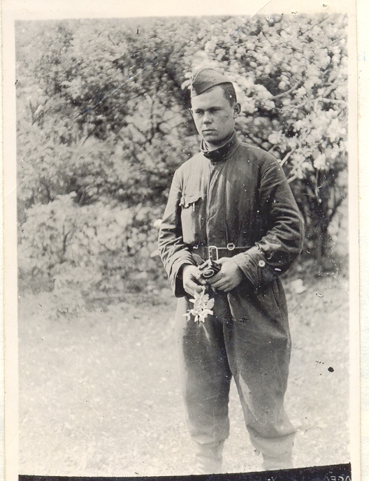 1945