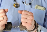 Вологодского врача осудят за взяточничество