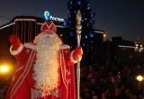 Дед Мороз зажег праздничные огни на главной новогодней елке Вологды