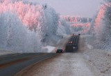 На трассах Вологодской области из-за аномальных холодов постоянно дежурят спасатели