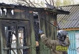 Дачный дом в Череповце полностью сгорел, потому что пожарные не могли добраться до него