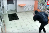 Череповчанин ограбил аптеку с помощью «билета банка приколов» (видео)