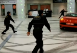 Мужчина устроил гонки на Ferrari по залам торгового центра (ВИДЕО)