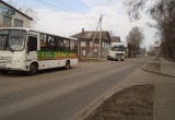  В Соколе грузовик «Volovo» врезался в пассажирский «пазик»