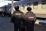  Четверых пьяных дебоширов сняли с пассажирского поезда в Вологде