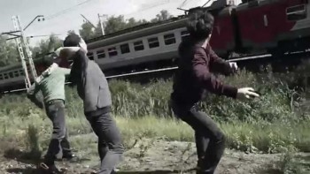 Череповецкие дети закидали камнями поезд