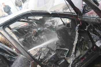Автомобиль «Лада Приора» сгорел сегодня ночью в Вологде на глазах у хозяина