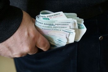 В Череповце водитель частной фирмы присвоил 40 тысяч рублей