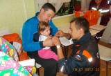 В Череповце спасатели доставали палец ребенка из спиннера