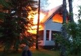 Еще одну дачу подпалила молния в Череповецком районе (ФОТО)