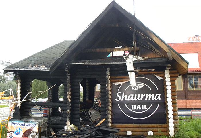 Шаурма-бар сгорел в Вологде
